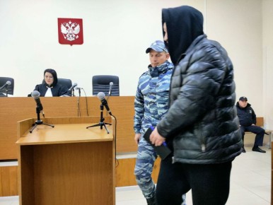 Суд отложил допрос обвиняемого по делу о фортификациях из-за отсутствия адвоката