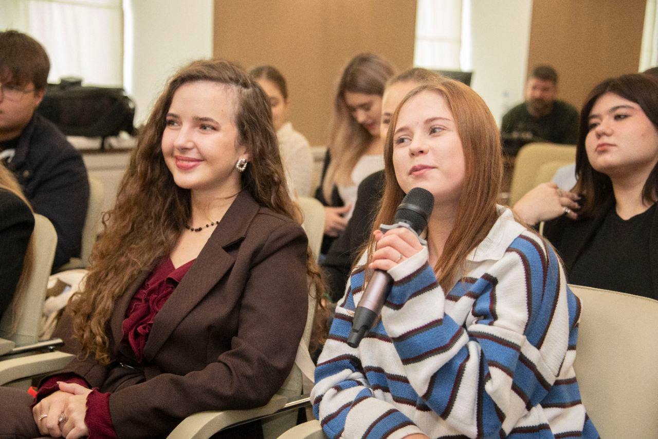 Впервые Курская область присоединилась к проекту «Школа атомных коммуникаций MediaSkills» Впервые Курская область присоединилась к проекту «Школа атомных коммуникаций MediaSkills»