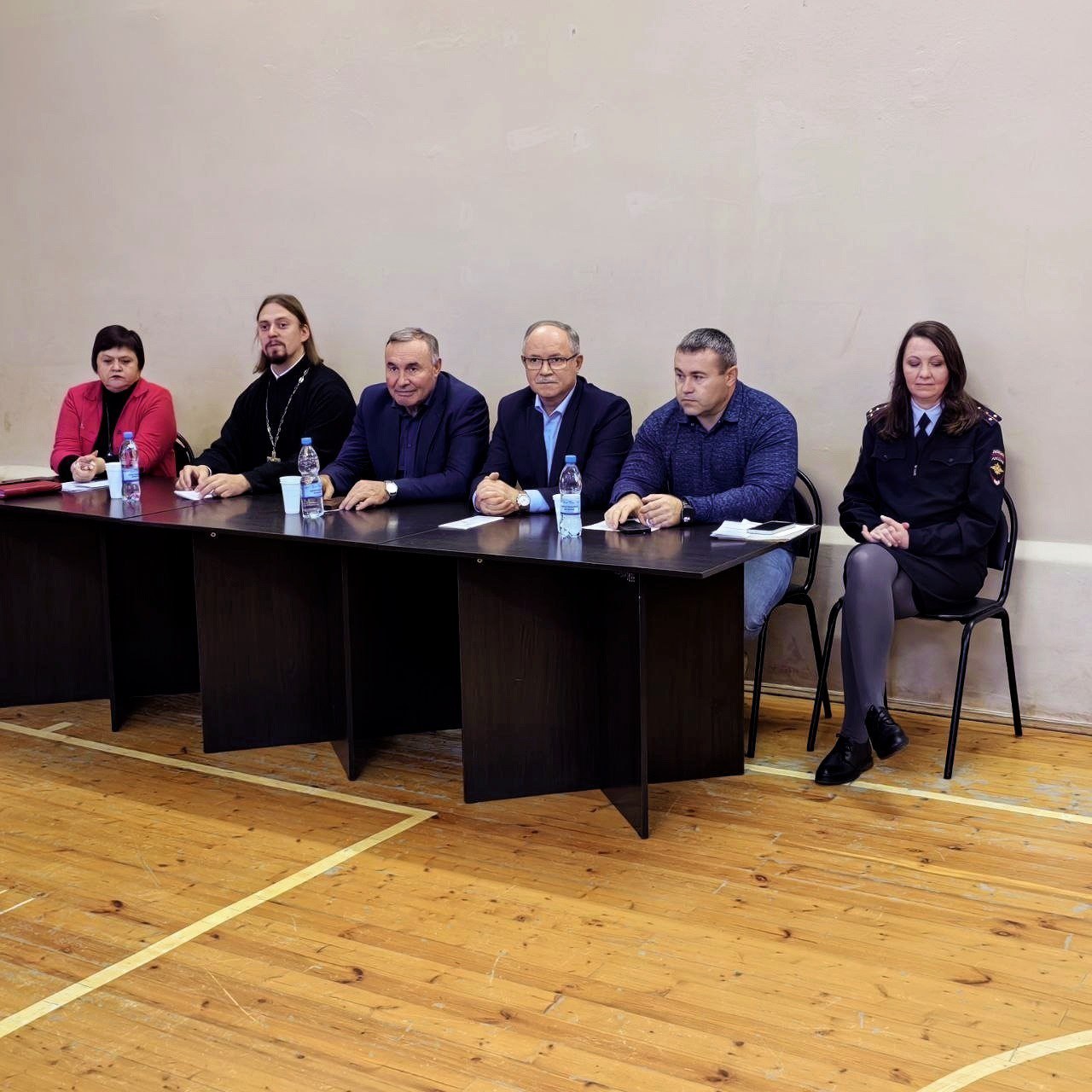 Дорогие жители Щигровского района! Вчера в стенах Пригородненской школы царила особая, деловая атмосфера Дорогие жители Щигровского района! Вчера в стенах Пригородненской школы царила особая, деловая атмосфера