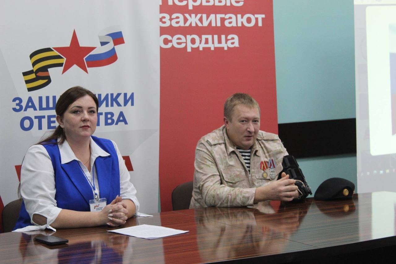 Виктор Петров: Вчера состоялась важнейшая встреча с участником специальной военной операции, нашим героем — Гапенко Евгением Геннадьевичем Виктор Петров: Вчера состоялась важнейшая встреча с участником специальной военной операции, нашим героем — Гапенко Евгением Геннадьевичем