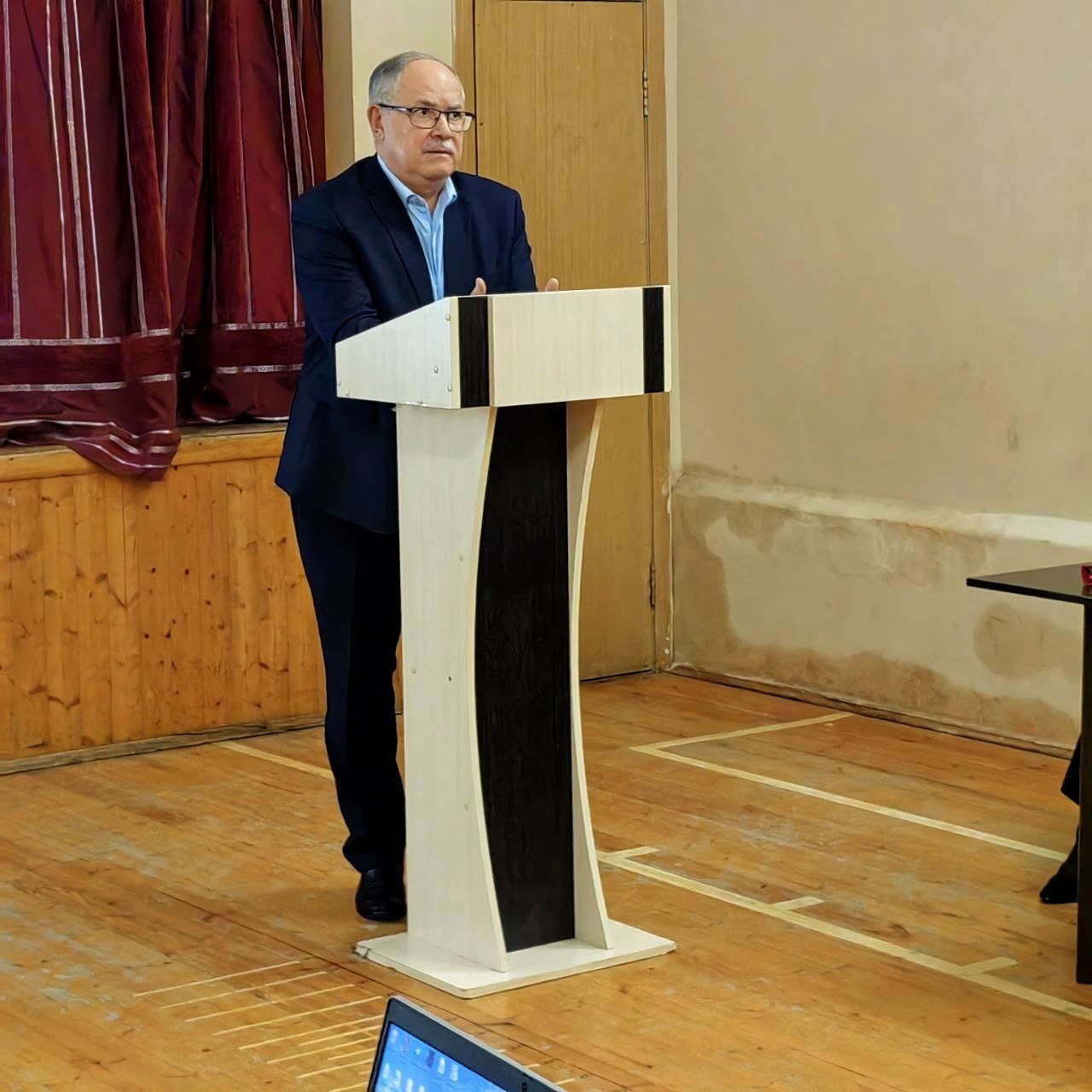 Дорогие жители Щигровского района! Вчера в стенах Пригородненской школы царила особая, деловая атмосфера Дорогие жители Щигровского района! Вчера в стенах Пригородненской школы царила особая, деловая атмосфера