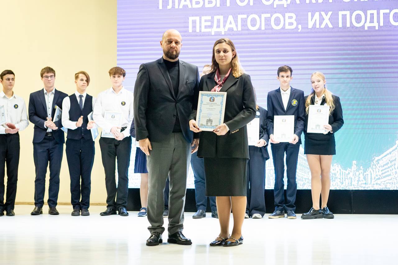 Юным и талантливым – стипендия главы! Юным и талантливым – стипендия главы!