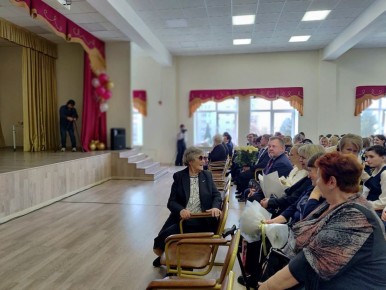 Народный учитель РФ, почетный гражданин Курской области Эльза Кожанова празднует 90-летие