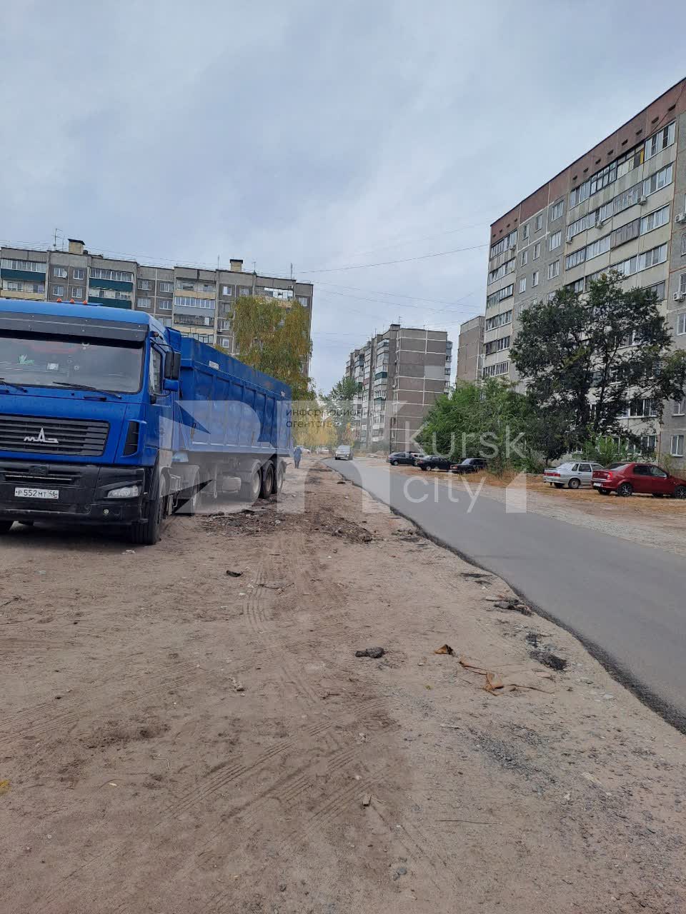 В Курске жители улицы Крюкова остались без тротуара В Курске жители улицы Крюкова остались без тротуара