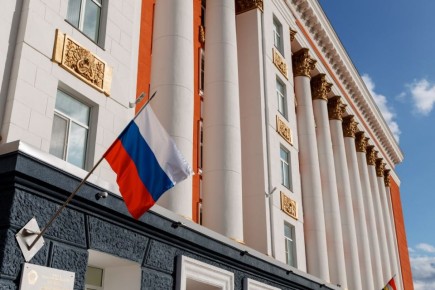 Президент России Владимир Путин подписал указ о награждении медицинских работников из Курской области государственными наградами