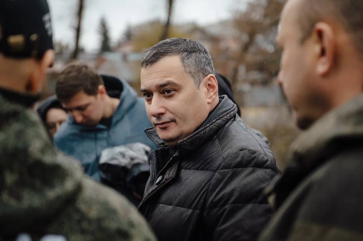 Александр Хинштейн: Как и обещал, вместе с экоактивистами проинспектировал ход работ по расчистке реки Тускарь Александр Хинштейн: Как и обещал, вместе с экоактивистами проинспектировал ход работ по расчистке реки Тускарь