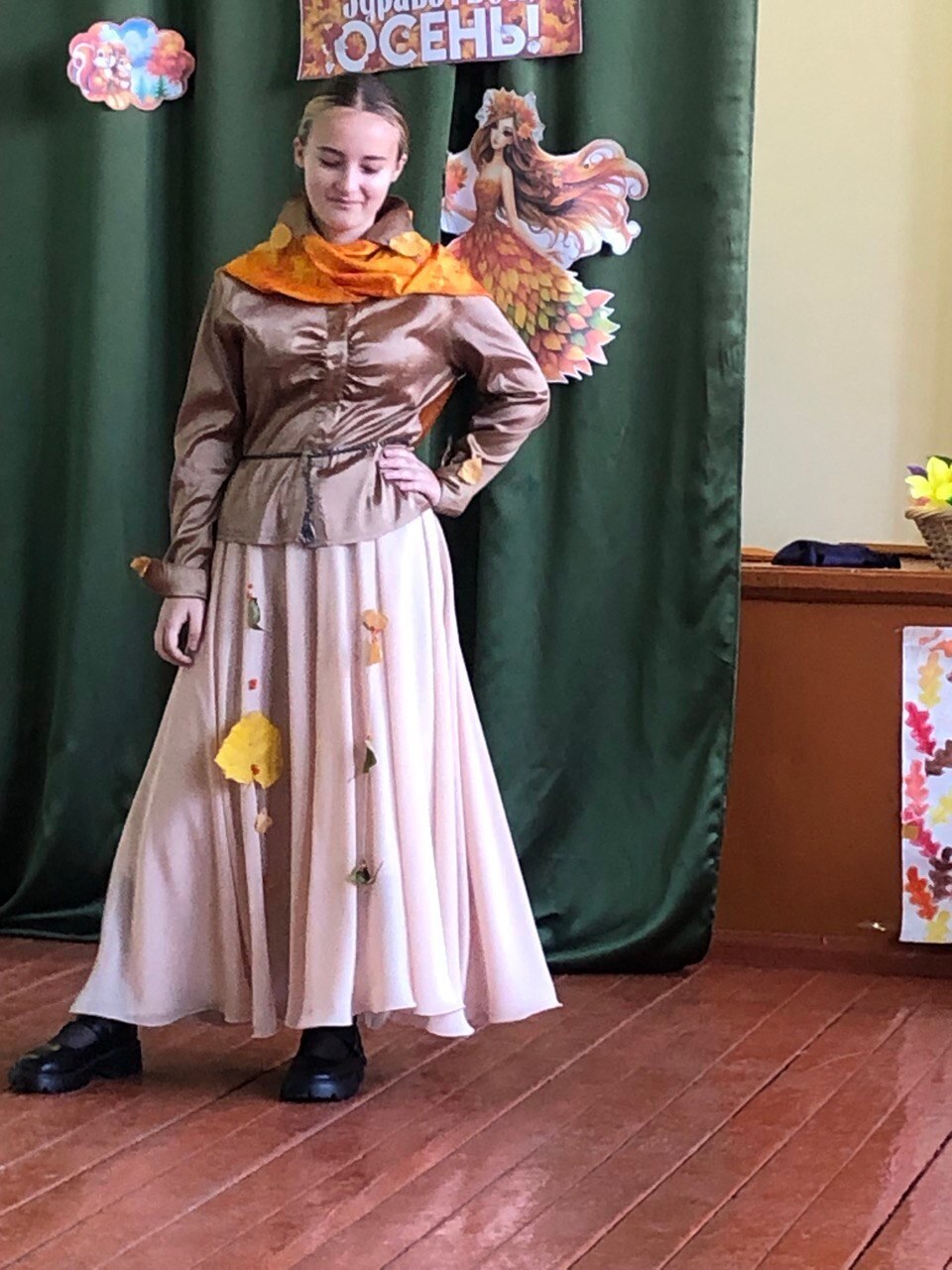 23 октября в Успенской школе царила по-настоящему осенняя, но оттого не менее горячая творческая атмосфера! На сцене один за другим сменялись номера, подготовленные учащимися 1-11 классов в рамках большого Праздника Осени 23 октября в Успенской школе царила по-настоящему осенняя, но оттого не менее горячая творческая атмосфера! На сцене один за другим сменялись номера, подготовленные учащимися 1-11 классов в рамках большого Праздника Осени