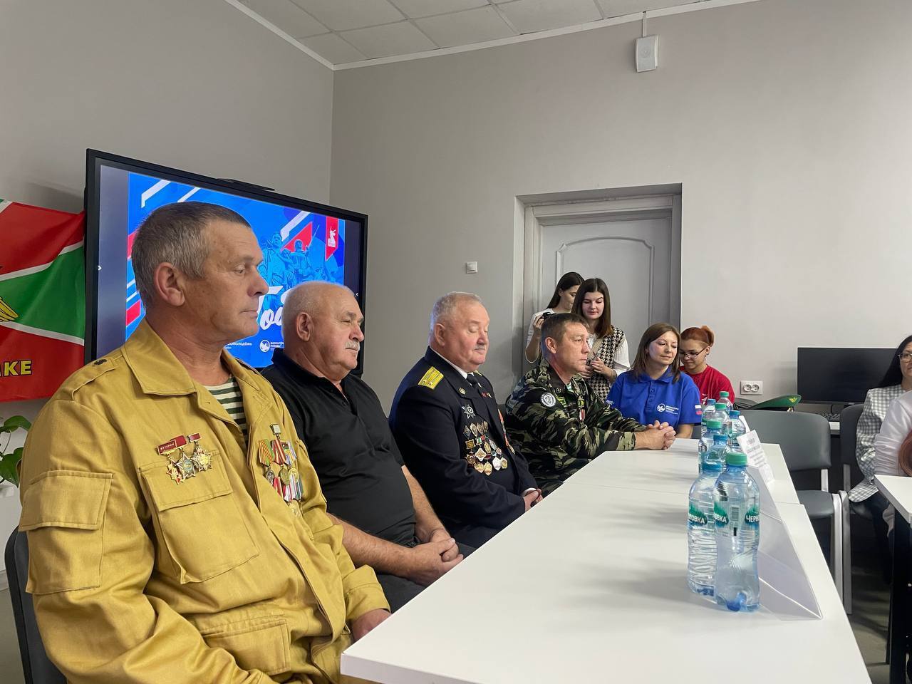 Алексей Томанов: Патриотизм сегодня — это не просто слова, а живая связь поколений Алексей Томанов: Патриотизм сегодня — это не просто слова, а живая связь поколений