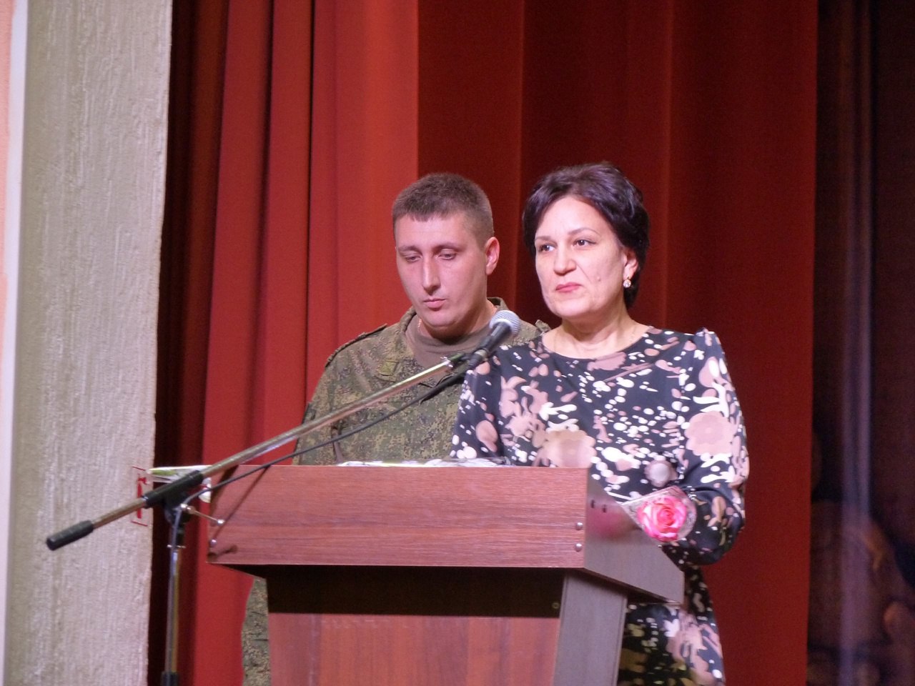 Геннадий Енютин: Вчера в Солнцевском районном Доме культуры тепло приветствовали ребят, которые скоро отправятся служить в Российскую Армию Геннадий Енютин: Вчера в Солнцевском районном Доме культуры тепло приветствовали ребят, которые скоро отправятся служить в Российскую Армию