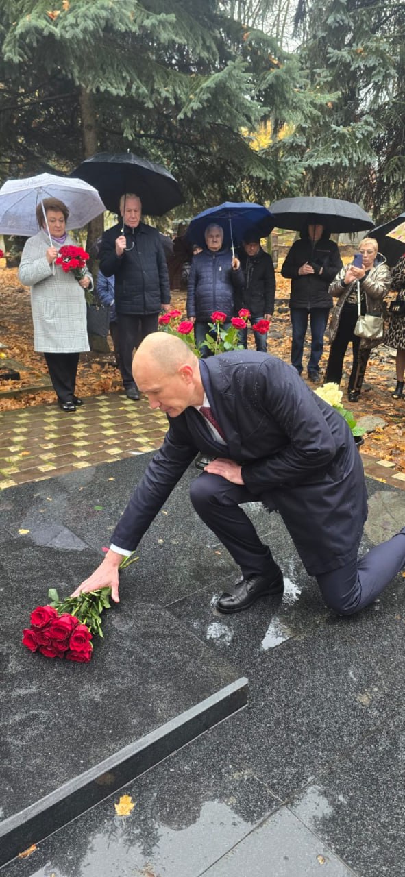 В Курске почтили память Героя Советского Союза Михаила Булатова В Курске почтили память Героя Советского Союза Михаила Булатова