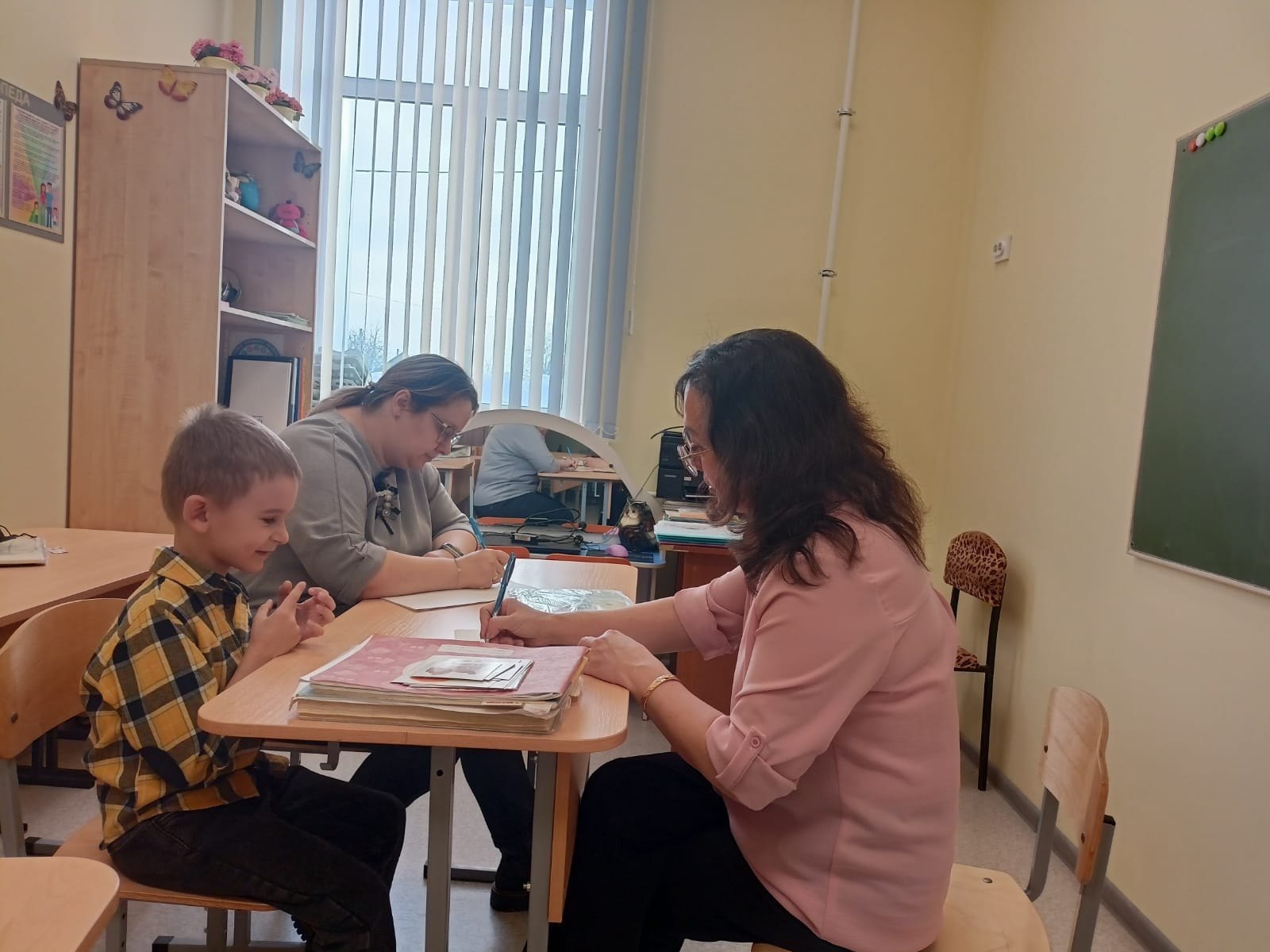 С 2020 года в МКОУ "Поныровская средняя общеобразовательная школа" внедряются программы в рамках федерального проекта «Успех каждого ребенка» и национального проекта «Образование» С 2020 года в МКОУ "Поныровская средняя общеобразовательная школа" внедряются программы в рамках федерального проекта «Успех каждого ребенка» и национального проекта «Образование»