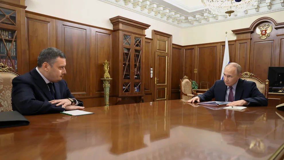 Александру Хинштейну — 51. «Моя задача не в том, чтобы кого-то заставлять и принуждать. Моя задача в том, чтобы помогать, слышать всех и взаимодействовать со всеми, кто находится в регионе» 26 октября губернатор Курской... Александру Хинштейну — 51. «Моя задача не в том, чтобы кого-то заставлять и принуждать. Моя задача в том, чтобы помогать, слышать всех и взаимодействовать со всеми, кто находится в регионе» 26 октября губернатор Курской...