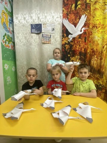 Ежегодно 22 октября проходит Всероссийский национальный день светлой памяти, символизирующий скорбь обо всех погибших солдатах и мирных жителях, отдавших жизнь за мир и свободу народов Ежегодно 22 октября проходит Всероссийский национальный день светлой памяти, символизирующий скорбь обо всех погибших солдатах и мирных жителях, отдавших жизнь за мир и свободу народов