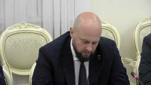 Хинштейн усмотрел «дембельский аккорд» у ушедших глав Курска