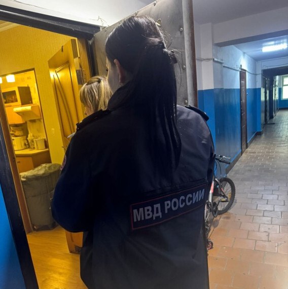 В рамках оперативно-профилактического мероприятия и второго этапа Общероссийской акции «Сообщи, где торгуют смертью!», 22 октября 2025 года Комиссией по делам несовершеннолетних и защите их прав города Курчатова совместно с... В рамках оперативно-профилактического мероприятия и второго этапа Общероссийской акции «Сообщи, где торгуют смертью!», 22 октября 2025 года Комиссией по делам несовершеннолетних и защите их прав города Курчатова совместно с...