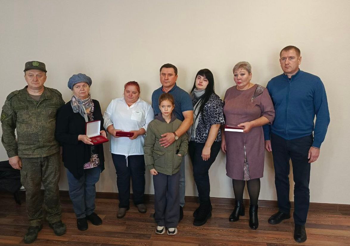 За мужество, отвагу и самоотверженность, проявленные при исполнении воинского долга в ходе СВО, орденом Мужества (посмертно) награждены два наших земляка – Мыльченко Сергей Николаевич и Болкунов Алексей Викторович