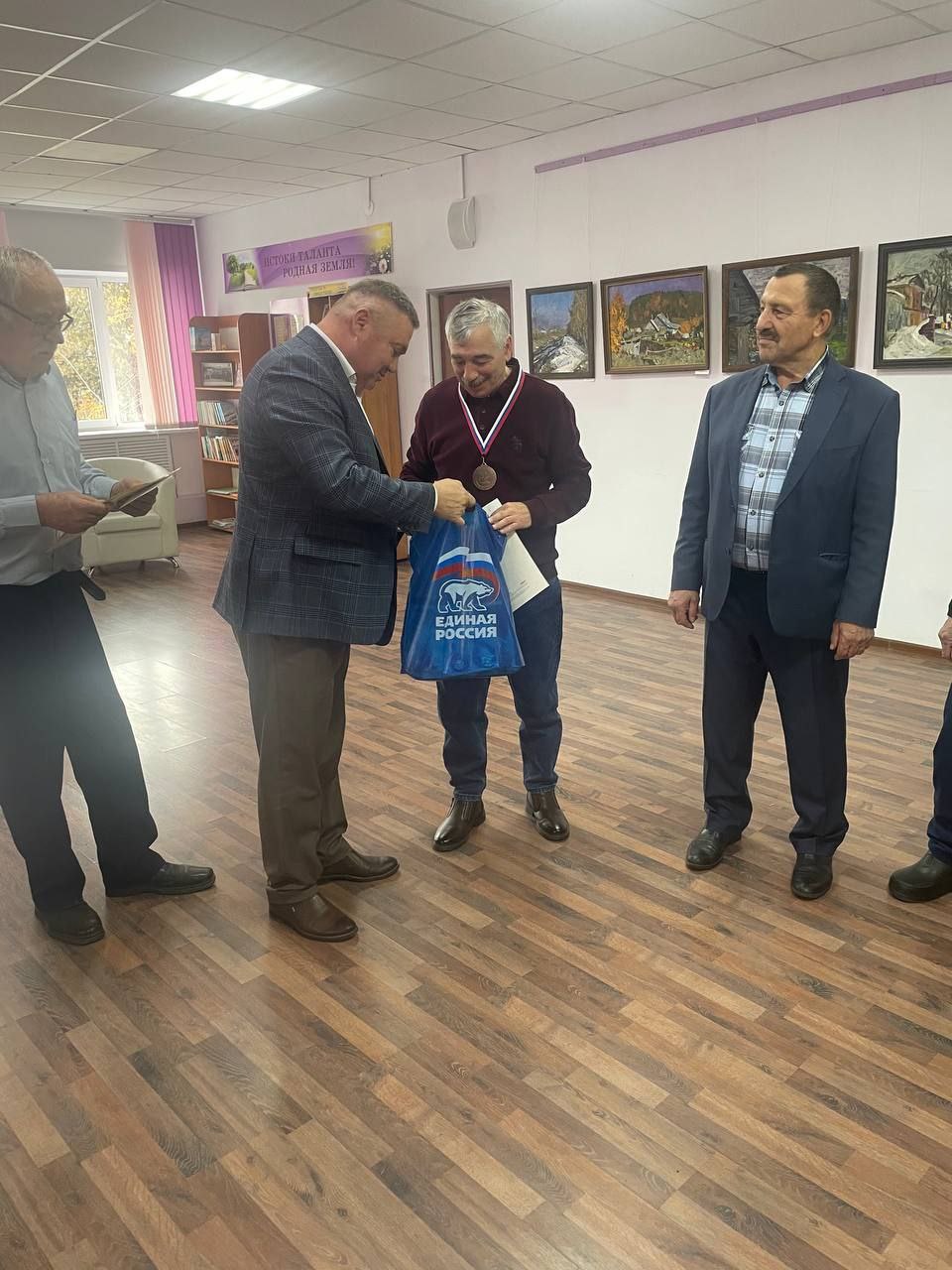 Олег Быковский: Сегодня, 28 октября 2025 года, состоялось важное событие — районный турнир по шахматам, посвященный Дню работника сельского хозяйства Олег Быковский: Сегодня, 28 октября 2025 года, состоялось важное событие — районный турнир по шахматам, посвященный Дню работника сельского хозяйства