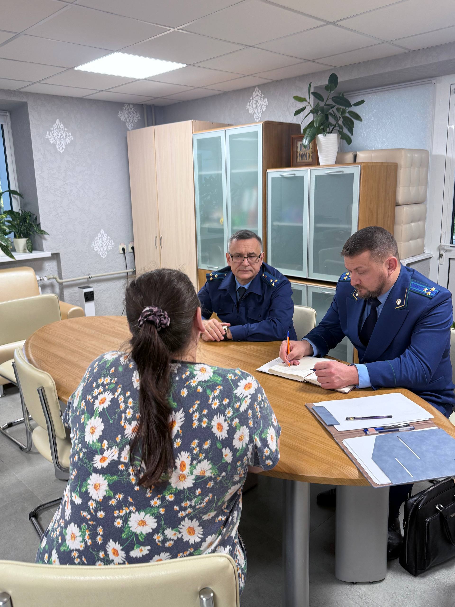 Первый заместитель прокурора Курской области провел выездной прием граждан в Курском доме-интернате ветеранов войны и труда Первый заместитель прокурора Курской области провел выездной прием граждан в Курском доме-интернате ветеранов войны и труда