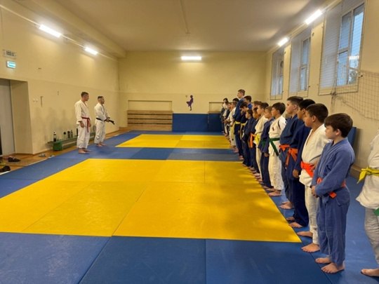 Юрию Буларга(vk.com/yuribularga) провел мастер-класс по рукопашному бою!