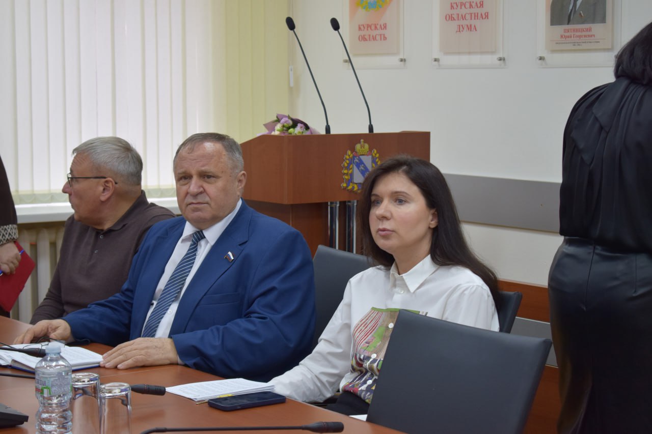 Ряд законопроектов, вносящих изменения в систему налогообложения, рассматривался сегодня на заседании постоянного думского комитета по бюджету, налогам и экономическому развитию Ряд законопроектов, вносящих изменения в систему налогообложения, рассматривался сегодня на заседании постоянного думского комитета по бюджету, налогам и экономическому развитию