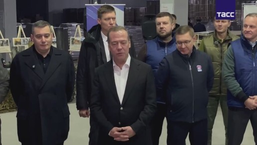 Медведев приехал в Курскую область