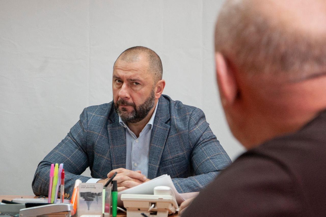 Алексей Клемешов: В общественной приемной города Льгова и Льговского района прошел прием граждан, который провел депутат Курской областной Думы по избирательному округу №16, Владимир Александрович Агафонов Алексей Клемешов: В общественной приемной города Льгова и Льговского района прошел прием граждан, который провел депутат Курской областной Думы по избирательному округу №16, Владимир Александрович Агафонов