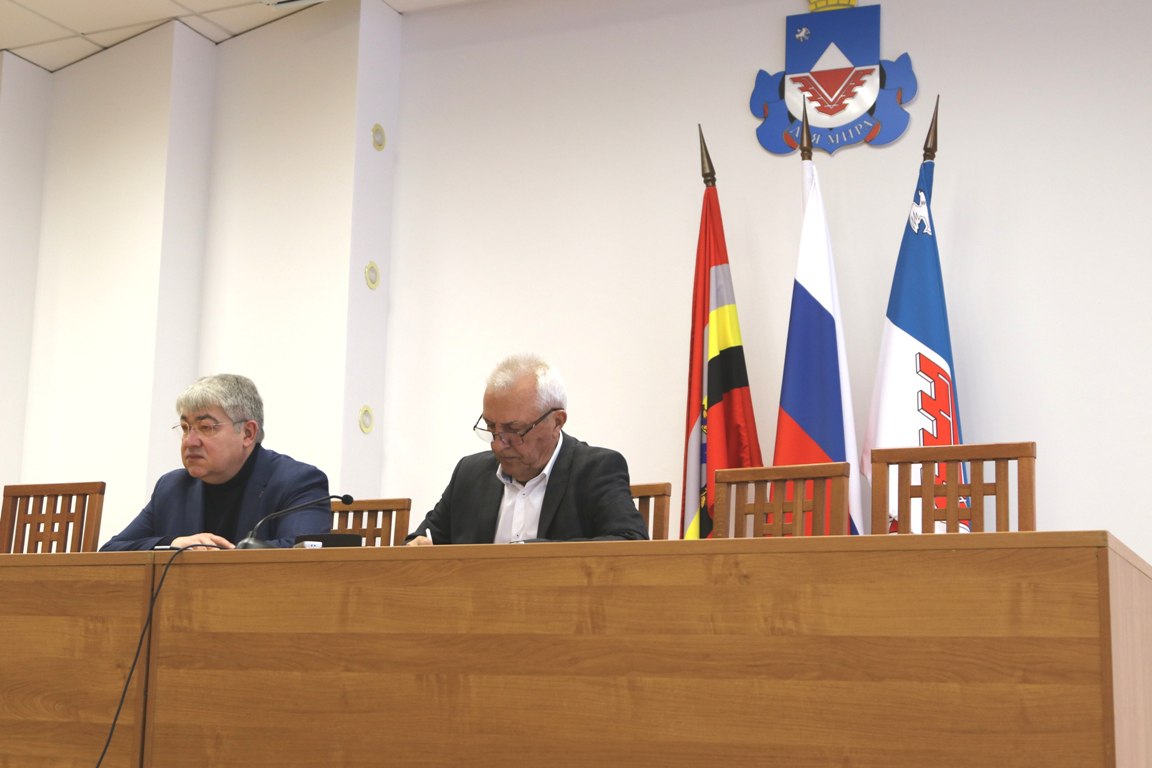 Александр Михайлов: Принял участие в тридцать шестом очередном заседании Железногорской городской Думы седьмого созыва