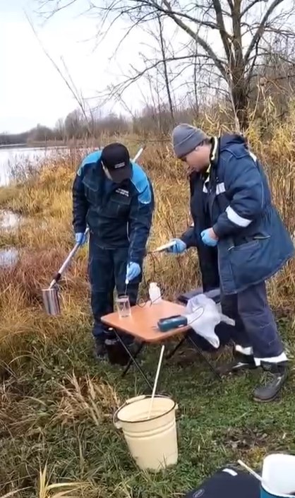 В Льговском районе из реки Сейм взяли отбор проб В Льговском районе из реки Сейм взяли отбор проб
