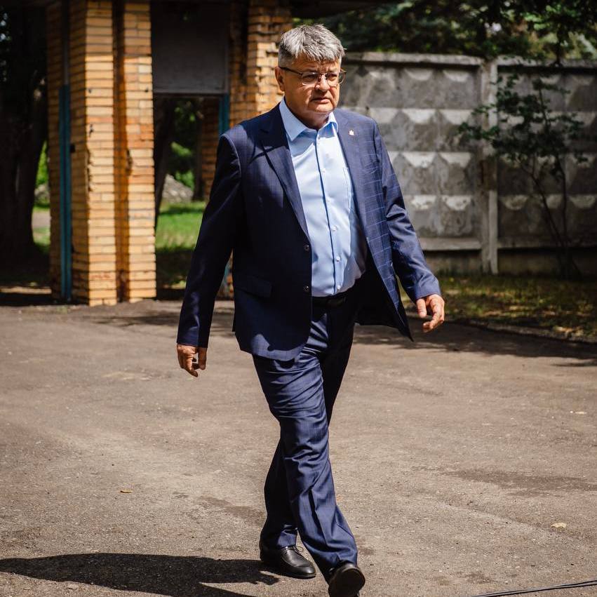 123 Александр Хинштейн утвердил в должности своих советников 123 Александр Хинштейн утвердил в должности своих советников