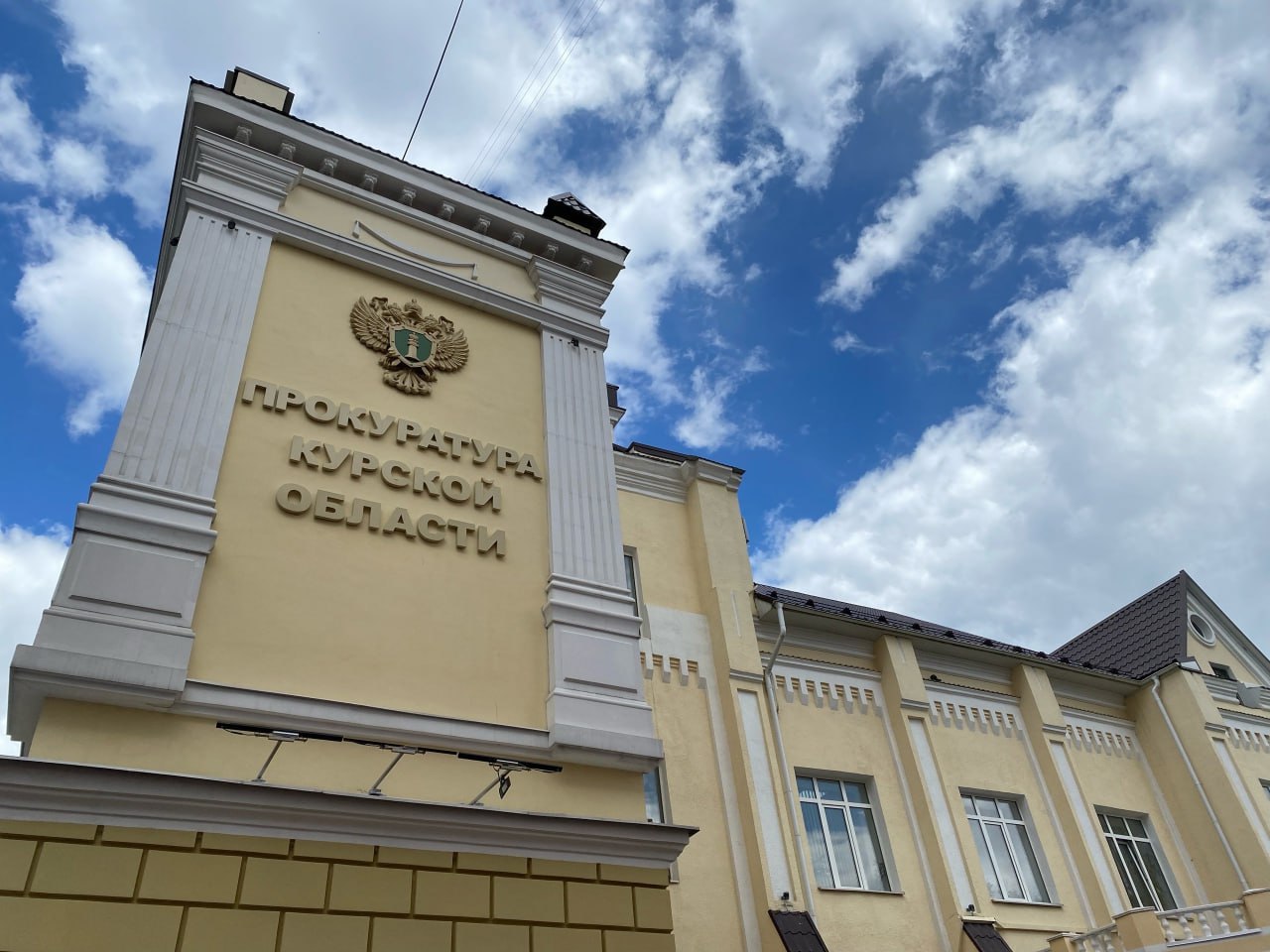 В Курске прокуратура обязала «Аврору+» привести в порядок 2 детские площадки