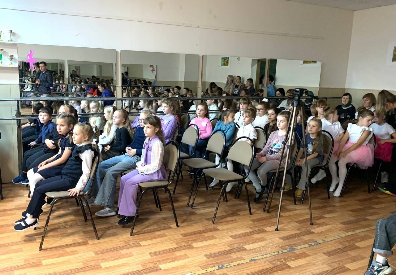 Традиционный праздник «Посвящение в первоклассники» состоялся 28 октября в Октябрьской ДШИ Традиционный праздник «Посвящение в первоклассники» состоялся 28 октября в Октябрьской ДШИ