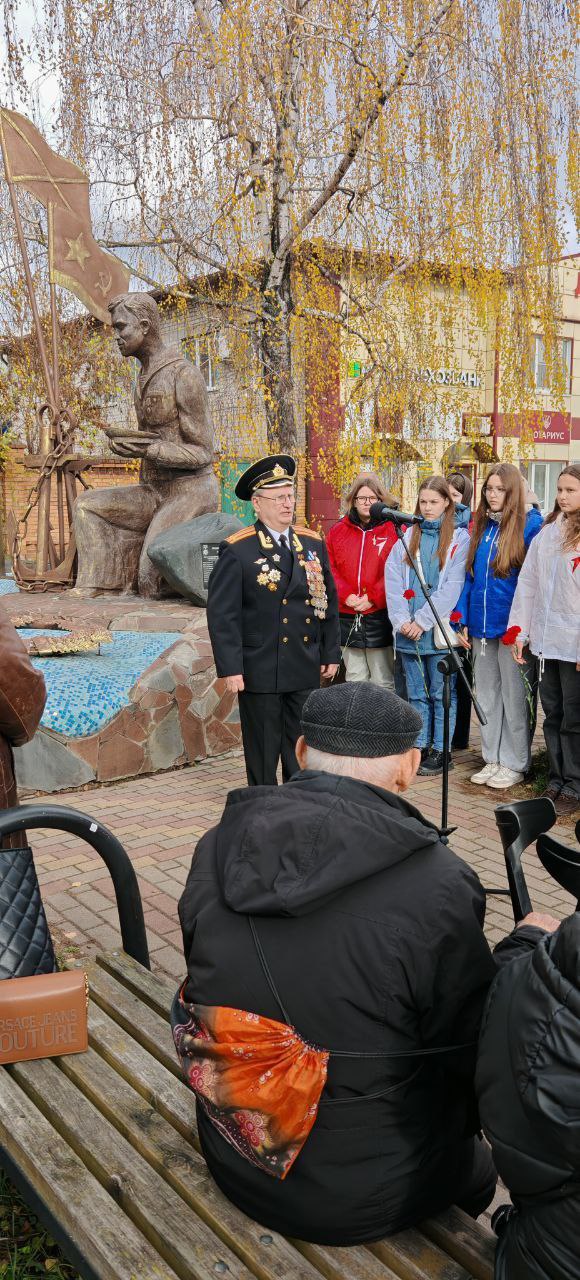 Олег Быковский: Сегодня, 29 октября 2025 года, в Октябрьском районе прошел траурный митинг, посвященный памяти погибших на линкоре «Новороссийск» Олег Быковский: Сегодня, 29 октября 2025 года, в Октябрьском районе прошел траурный митинг, посвященный памяти погибших на линкоре «Новороссийск»