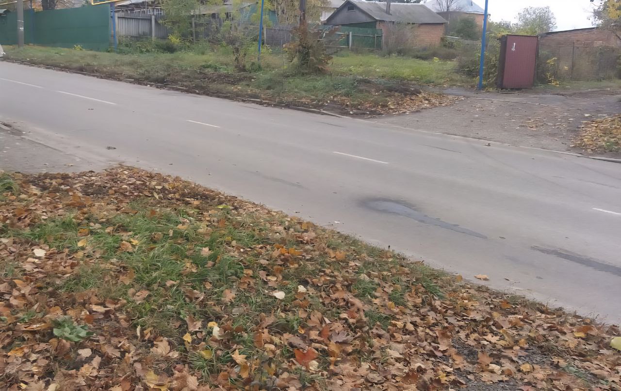 Алексей Клемешов: Сегодня усилиями сотрудников МУП "Льговское" была проведена уборка контейнерной площадки, расположенной на улице Льва Толстого Алексей Клемешов: Сегодня усилиями сотрудников МУП "Льговское" была проведена уборка контейнерной площадки, расположенной на улице Льва Толстого