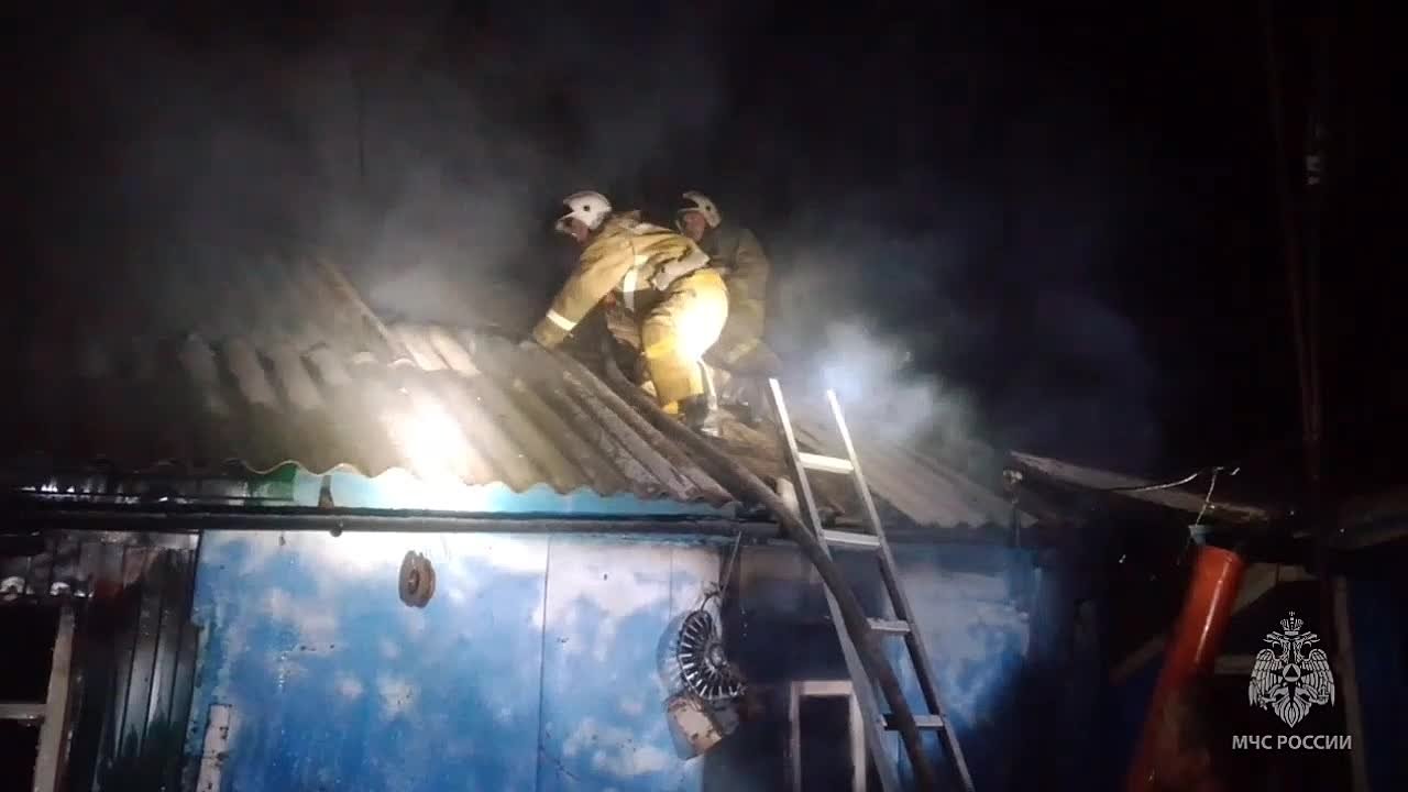 В Обоянскиом районе огнеборцы не допустили распространения огня