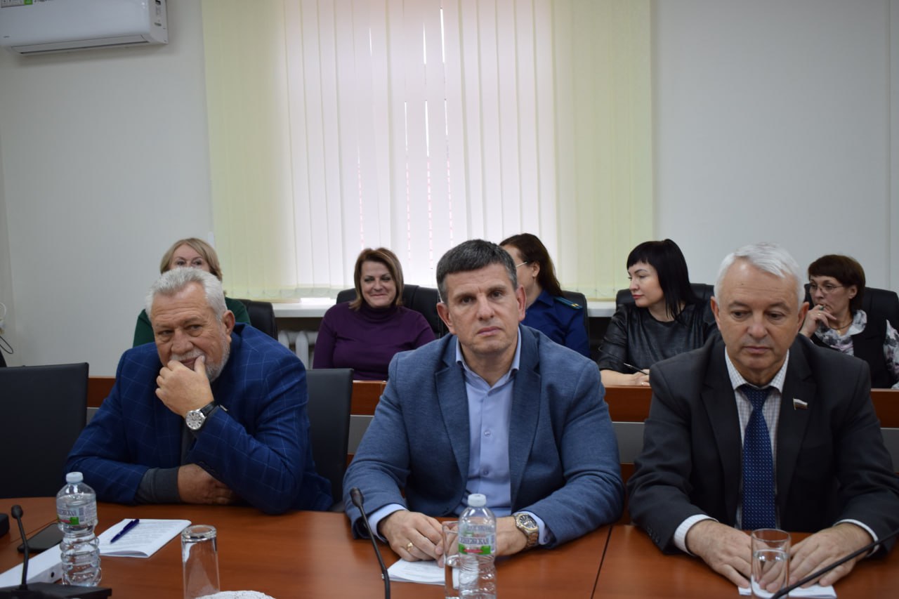 Вопросы сохранения исторической памяти и совершенствования действующих норм в избирательной сфере и работе государственных органов рассматривались 28 октября на заседании постоянного комитета по законодательству, местному... Вопросы сохранения исторической памяти и совершенствования действующих норм в избирательной сфере и работе государственных органов рассматривались 28 октября на заседании постоянного комитета по законодательству, местному...