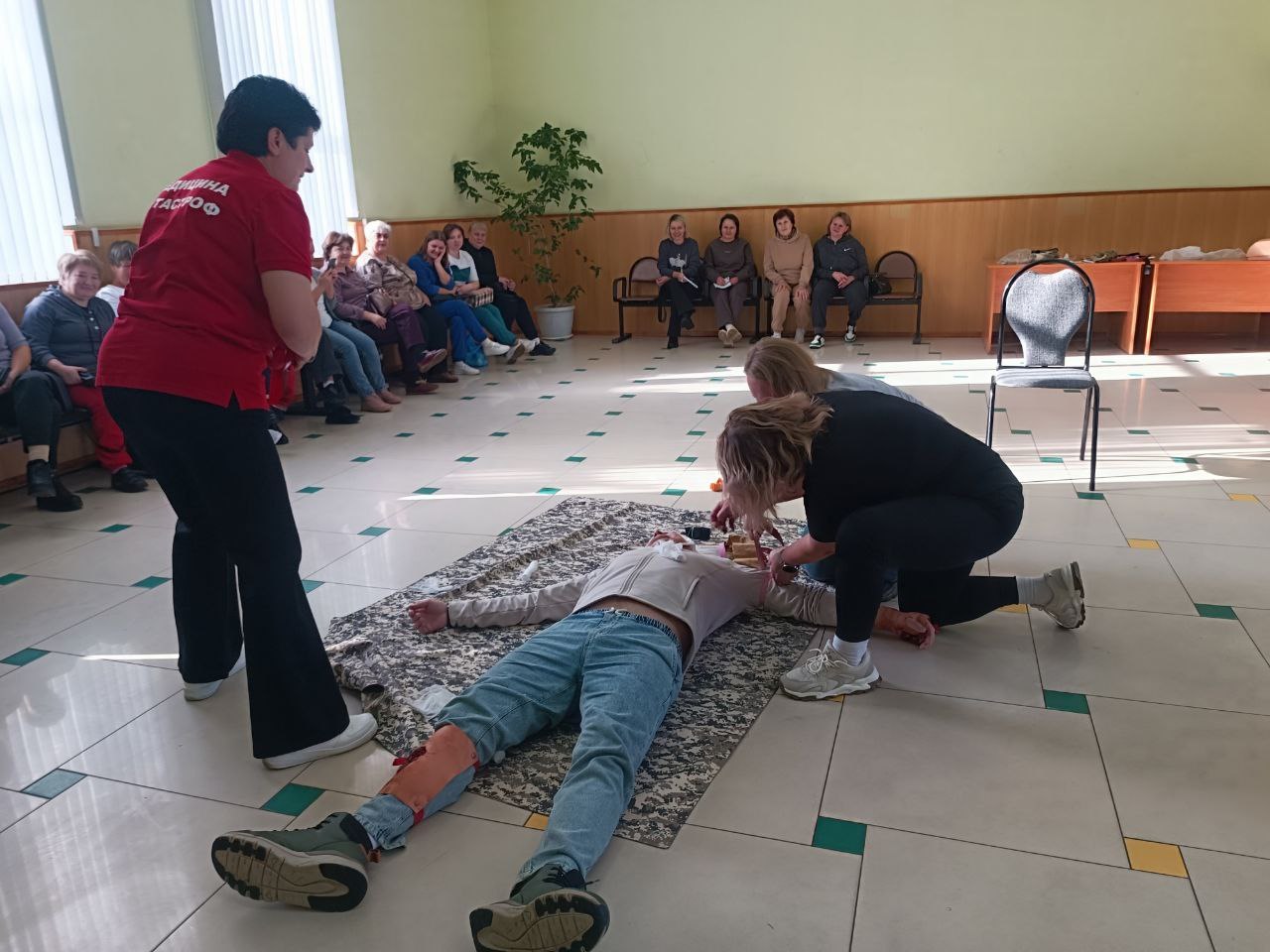 В Поныровском районе состоялось первое занятие в рамках нового социального проекта «Добровольная санитарная дружина» В Поныровском районе состоялось первое занятие в рамках нового социального проекта «Добровольная санитарная дружина»