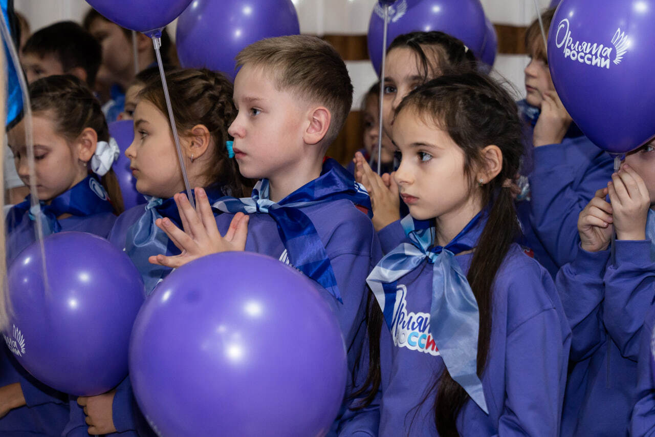 В Курской области состоялось открытие смены «Содружество Орлят России» В Курской области состоялось открытие смены «Содружество Орлят России»