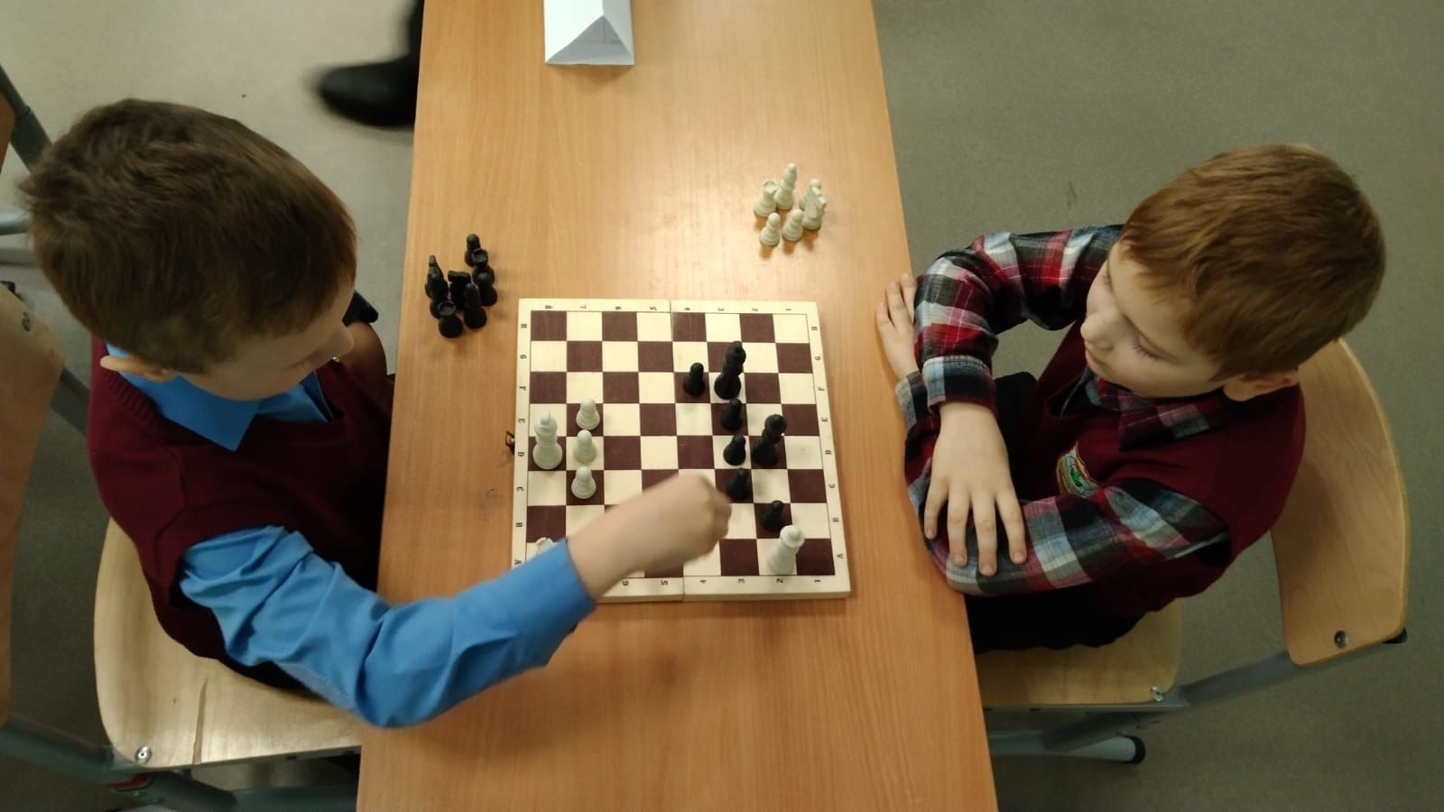 24 октября в средней школе № 4 состоялся шахматный турнир среди обучающихся городских школ 1-7 классов 24 октября в средней школе № 4 состоялся шахматный турнир среди обучающихся городских школ 1-7 классов