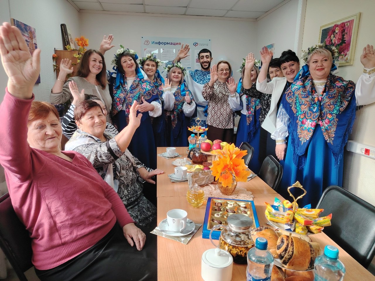 В Мантурово на базе клиентской службы Отделения Соцфонда состоялось торжественное открытие Центра общения старшего поколения В Мантурово на базе клиентской службы Отделения Соцфонда состоялось торжественное открытие Центра общения старшего поколения