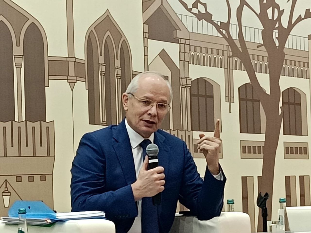 В Курске провели коммуникационную сессию на тему «Актуальные вопросы денежно-кредитной политики Банка России» В Курске провели коммуникационную сессию на тему «Актуальные вопросы денежно-кредитной политики Банка России»