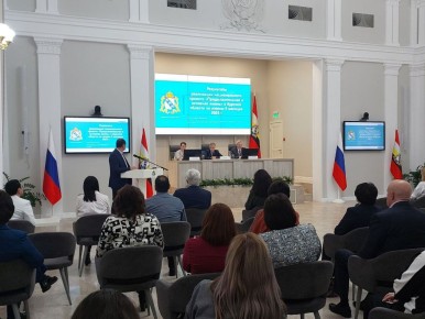 В Курске представили нового врио министра здравоохранения региона