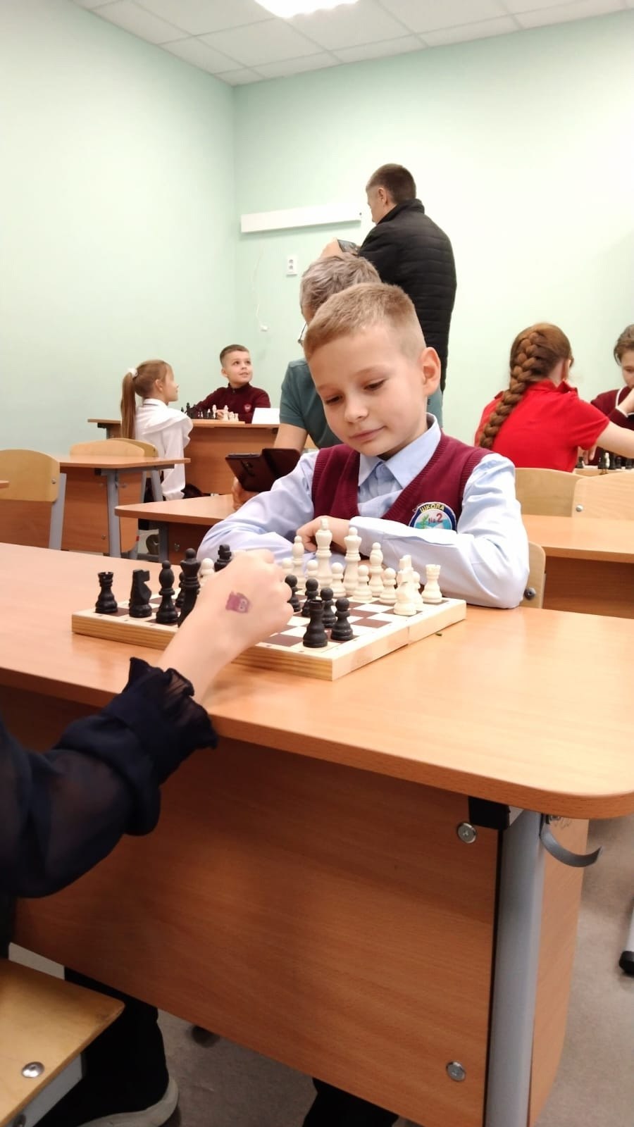 24 октября в средней школе № 4 состоялся шахматный турнир среди обучающихся городских школ 1-7 классов 24 октября в средней школе № 4 состоялся шахматный турнир среди обучающихся городских школ 1-7 классов