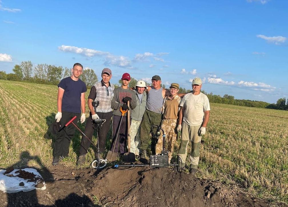 Курские поисковики нашли обломки советского самолета времен Великой Отечественной войны