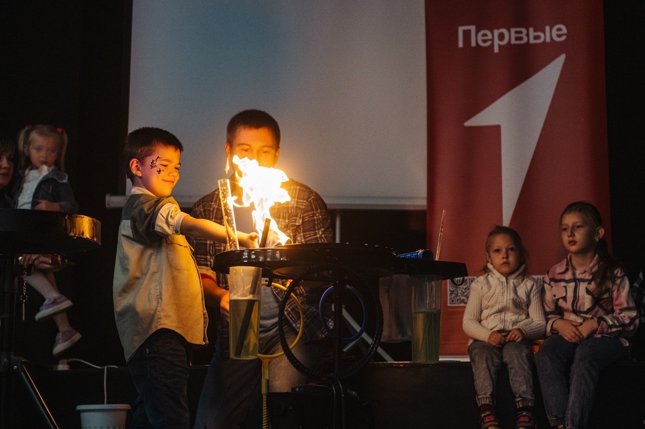 В Городском молодежном центре «Гелиос» прошел фестиваль «Родные – Любимые», организованный сообществом «Движения первых» В Городском молодежном центре «Гелиос» прошел фестиваль «Родные – Любимые», организованный сообществом «Движения первых»