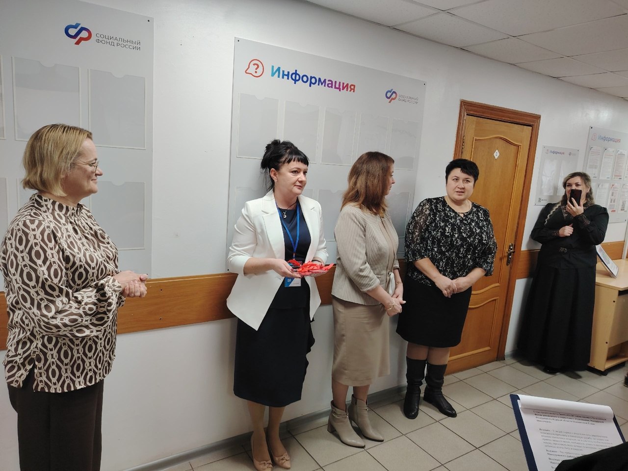 В Мантурово на базе клиентской службы Отделения Соцфонда состоялось торжественное открытие Центра общения старшего поколения В Мантурово на базе клиентской службы Отделения Соцфонда состоялось торжественное открытие Центра общения старшего поколения