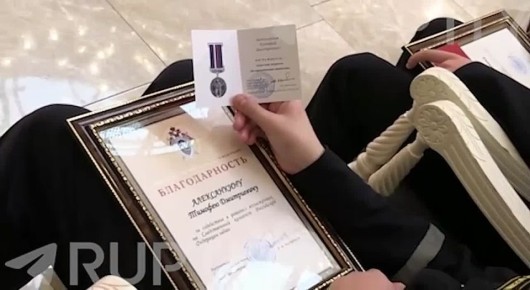 «У него кровь текла, два пятна крови»: видеоагентство Ruptly пообщалось с 13-летним героем — Тимофеем Алексанкиным из Курска, который не растерялся и спас своего дедушку после атаки БПЛА на их дом