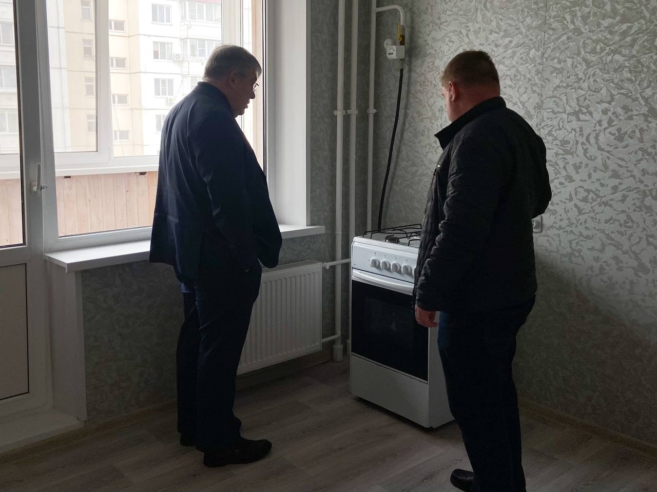 Александр Михайлов: Сегодня лично выехал на приемку квартиры, которая предоставляется для категории детей-сирот Александр Михайлов: Сегодня лично выехал на приемку квартиры, которая предоставляется для категории детей-сирот