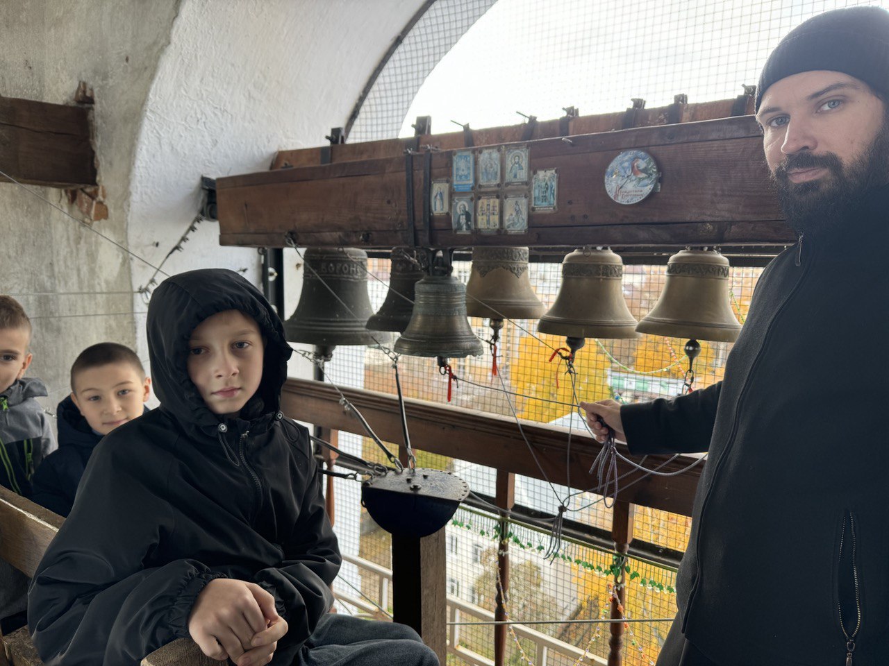 4 ноября в России отмечается праздник Казанской иконы Божией Матери 4 ноября в России отмечается праздник Казанской иконы Божией Матери