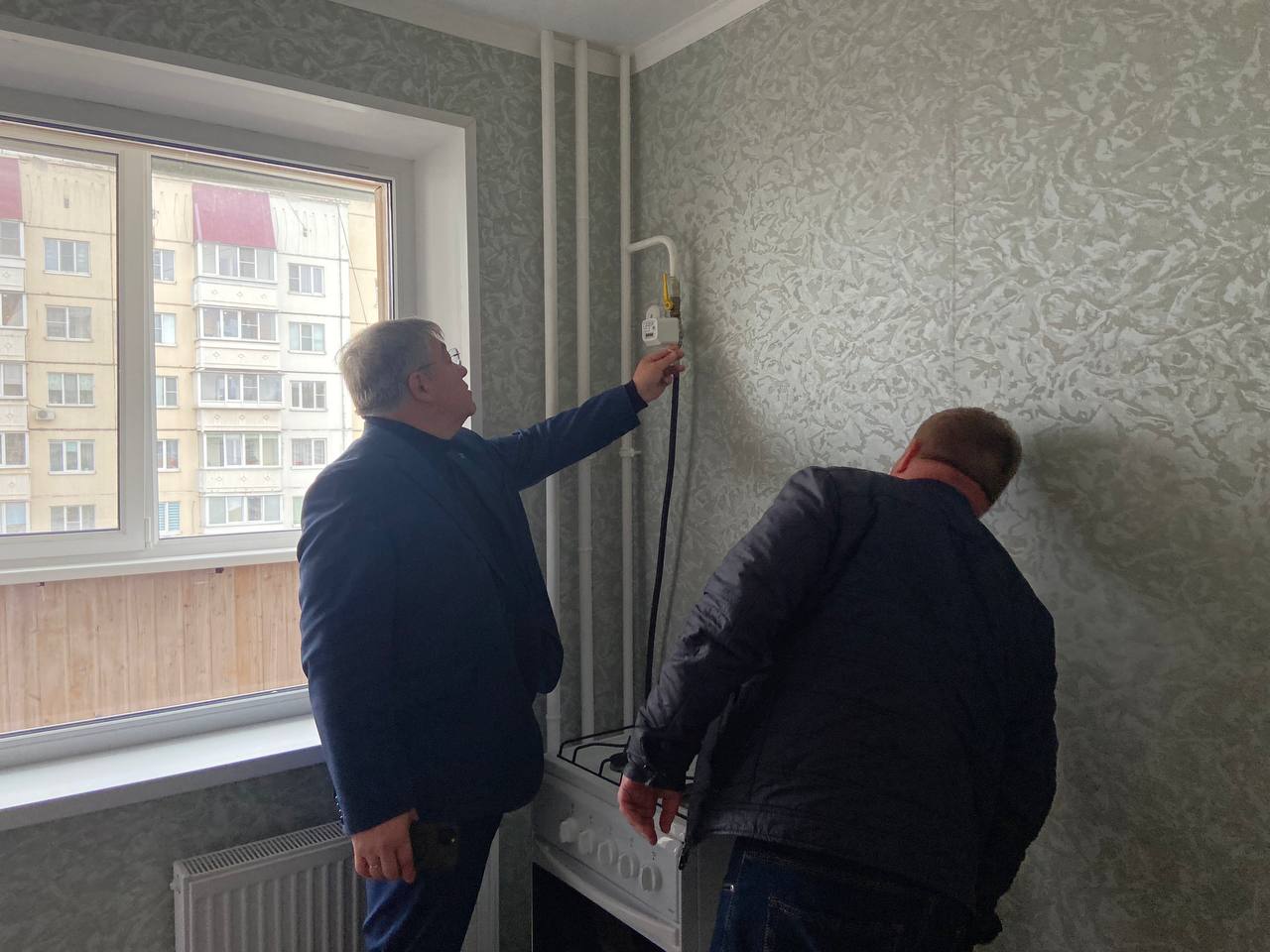 Александр Михайлов: Сегодня лично выехал на приемку квартиры, которая предоставляется для категории детей-сирот Александр Михайлов: Сегодня лично выехал на приемку квартиры, которая предоставляется для категории детей-сирот