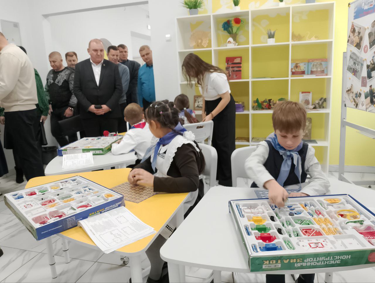 Виктор Катунин: Выездное Заседание Администрации района сегодня провели на базе Паникинского сельсовета Виктор Катунин: Выездное Заседание Администрации района сегодня провели на базе Паникинского сельсовета